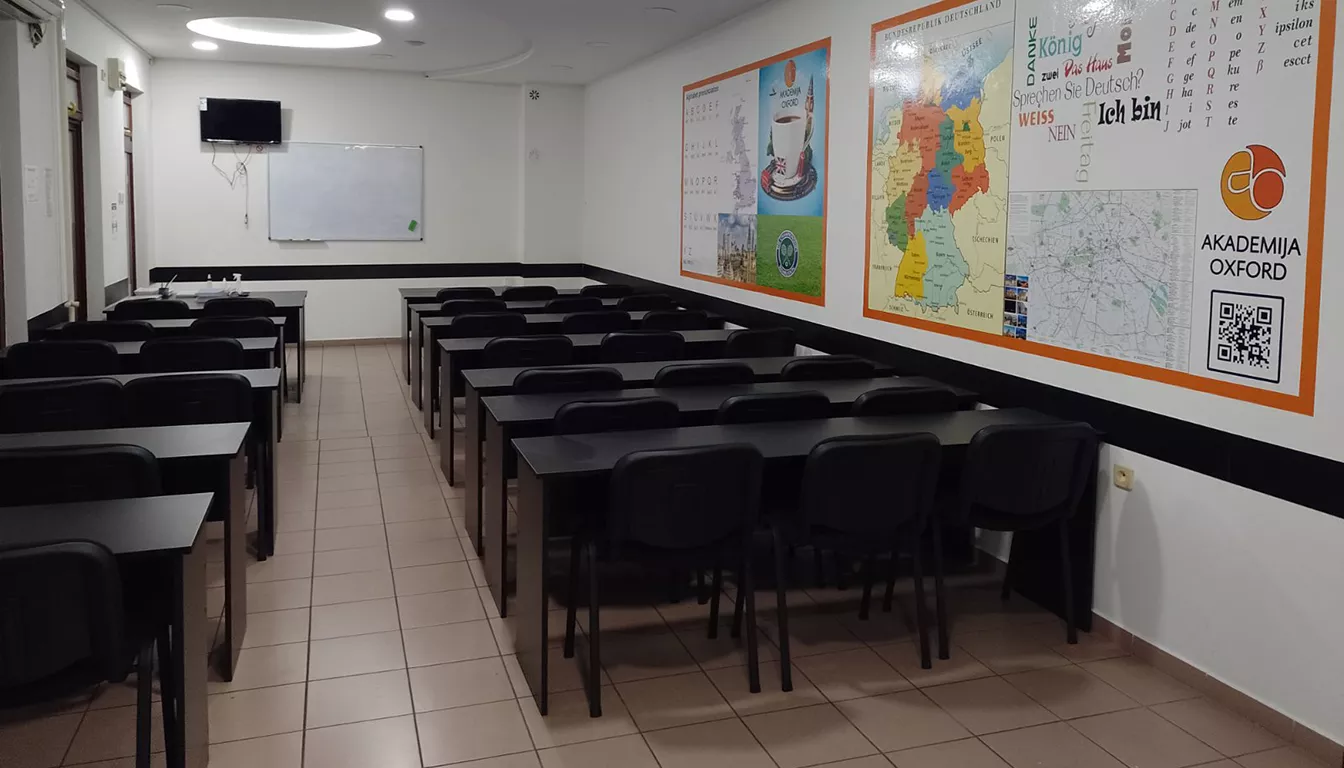 Učionica Akademije Oxford u Rumi