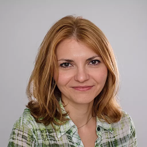 Milica N. — Prevodilac u Akademiji Oxford Milica N.