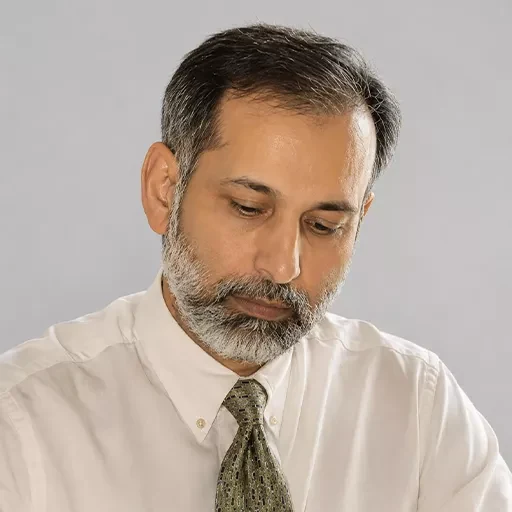 Naveed Y. — Prevodilac u Akademiji Oxford Naveed Y.